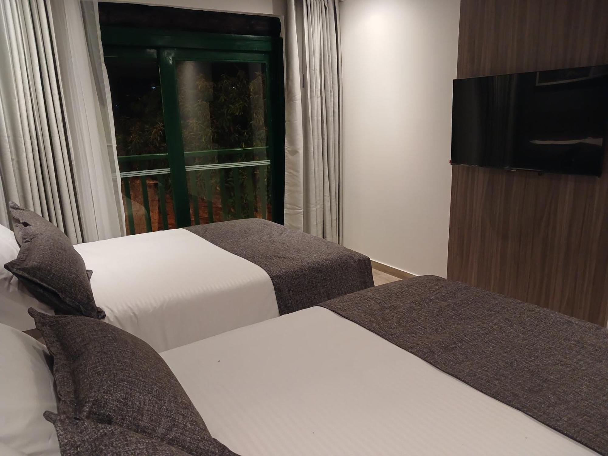 Hotel Santino Jenesano Kültér fotó